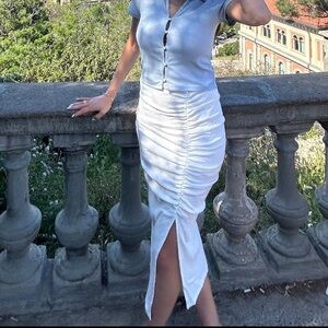 Ankle length white fitted skirt!